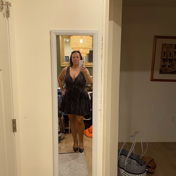 Express brand snakeskin print cocktail dress - Picture 1 of 3